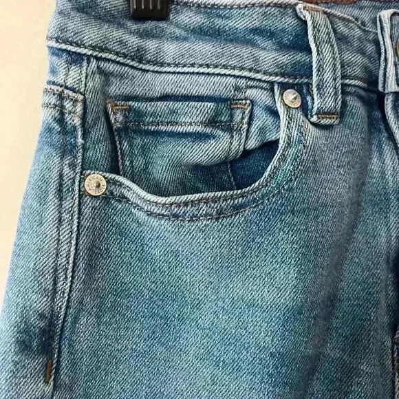 (EUC) American Eagle Medium Wash Jeans Size 00 - Picture 3 of 9